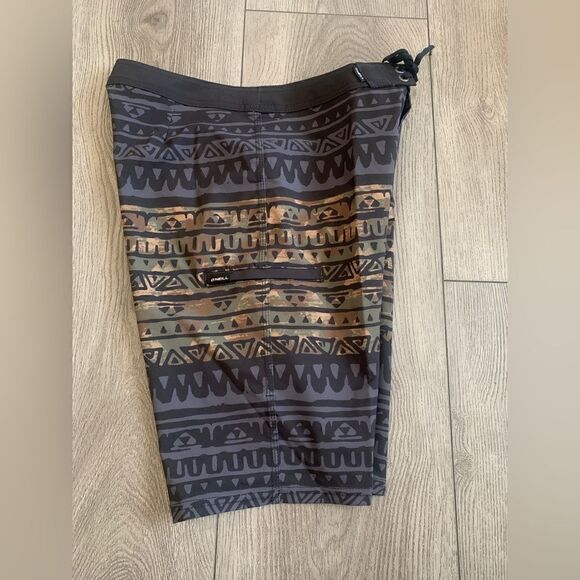 O’Neill hyper freak and hyper dry stretch size 14 - Picture 5 of 5